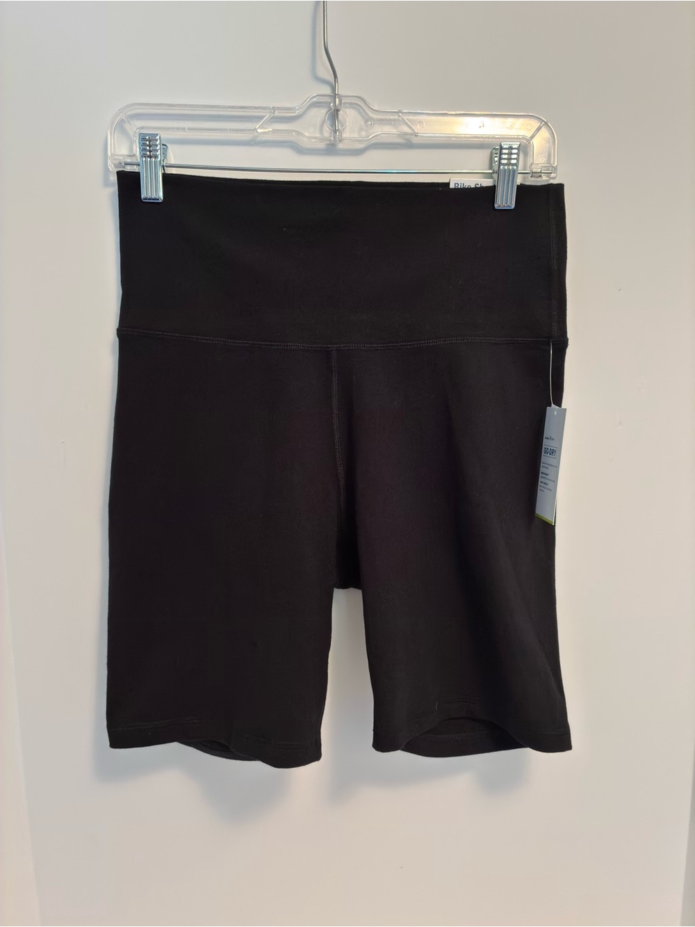 Old Navy Women's Go Dry Extra High Rise Bike Shorts 2 Pairs Size L New With Tags - Picture 2 of 9